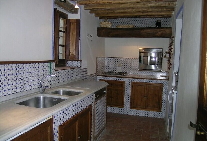 Апартаменты 3 Спальни, Agriturismo Montefili