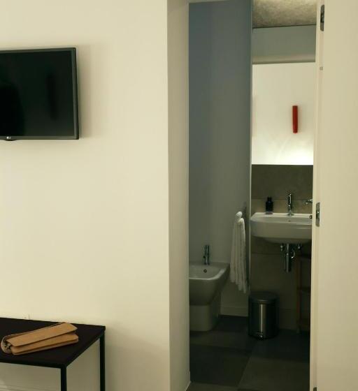 اتاق استاندارد با بالکن, Re Ruggero Rooms