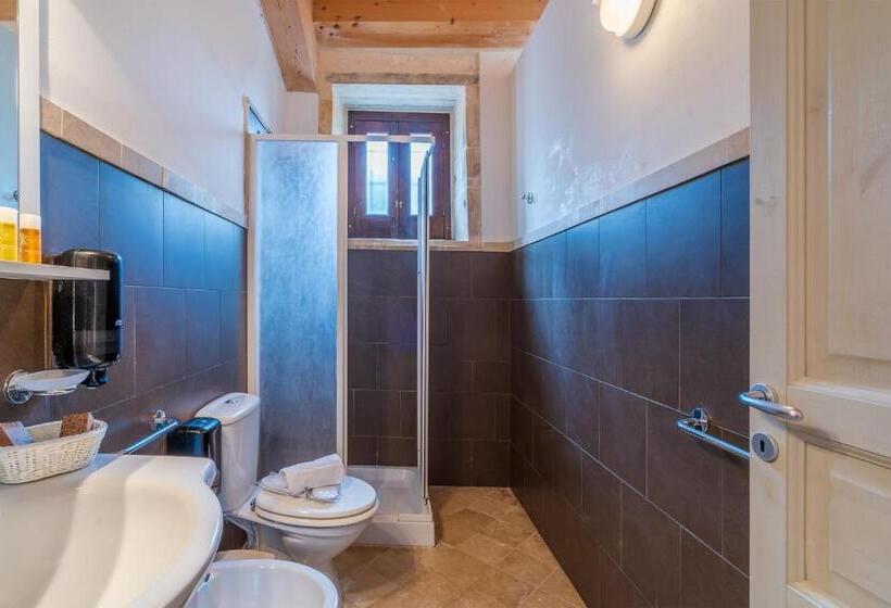 اتاق استاندارد, Kypeiros Country Relais