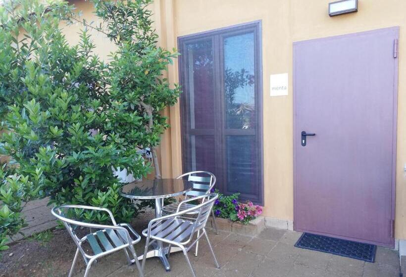 اتاق استاندارد سه نفره, Azienda Agrituristica Le Betulle