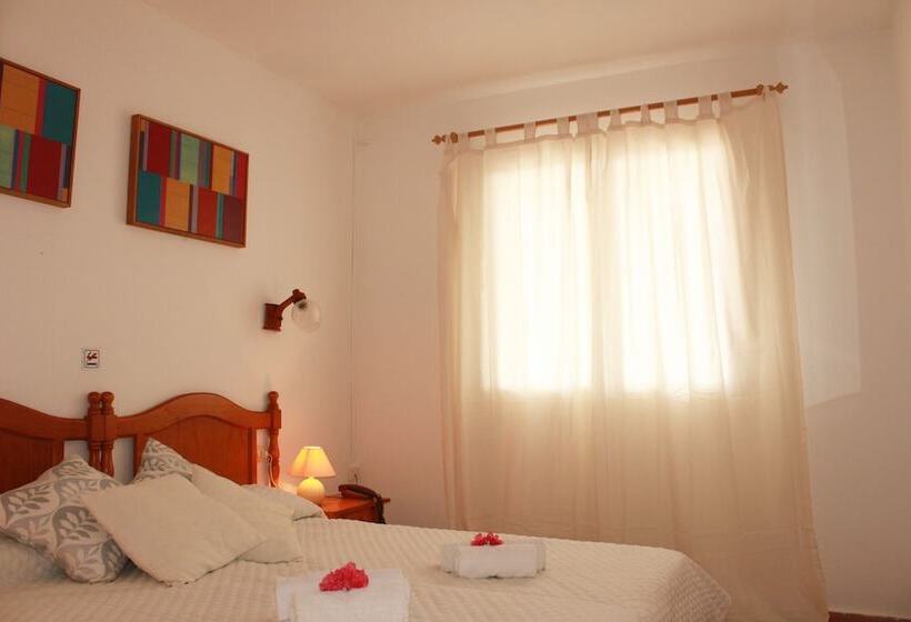 Apartamento 2 Dormitorios Vista Jardín, Apartamentos Las Pergolas