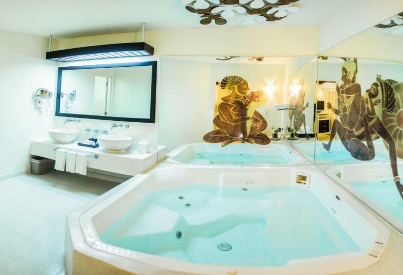 سوییت, Desire Riviera Maya Resort All Inclusive   Couples Only