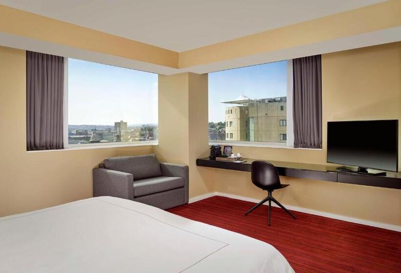 اتاق اجرایی با تخت بزرگ, Park Plaza Leeds