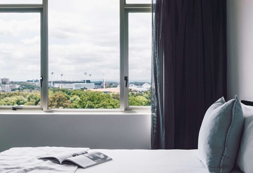آپارتمان لوکس 1 خوابه, Quay West Suites Melbourne