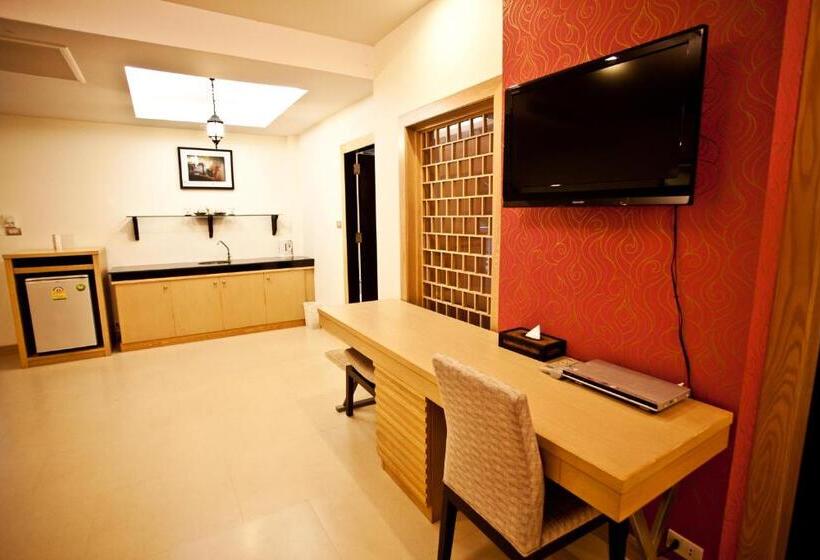 سوییت خانوادگی, Krabi Tipa Resort