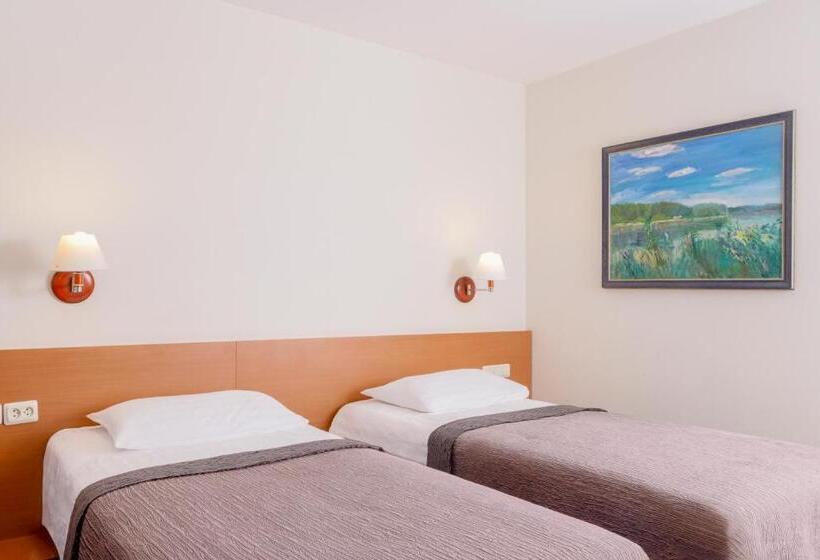 ビジネスルーム, Art City Inn