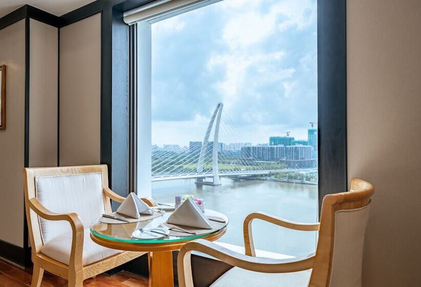 اتاق اجرایی, Lotte Hotel Saigon