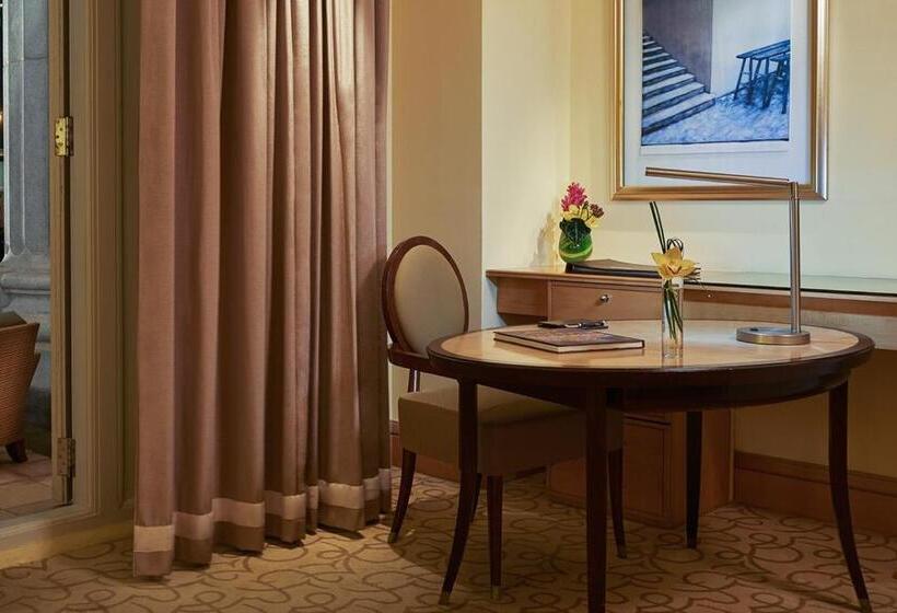 اتاق استاندارد, The Fullerton Hotel Singapore