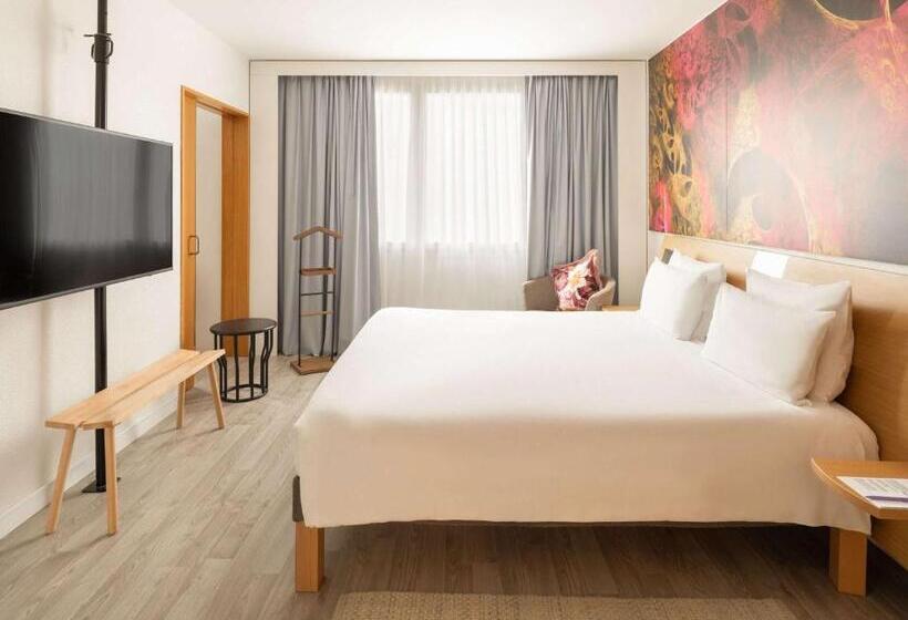 Люкс Кровать Кинг, Novotel Barcelona Cornella