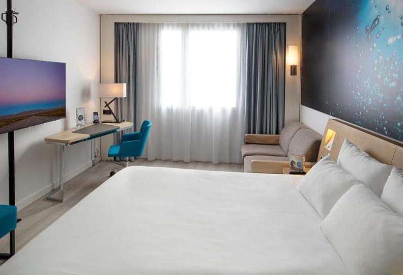 Номер Executive, Novotel Barcelona Cornella