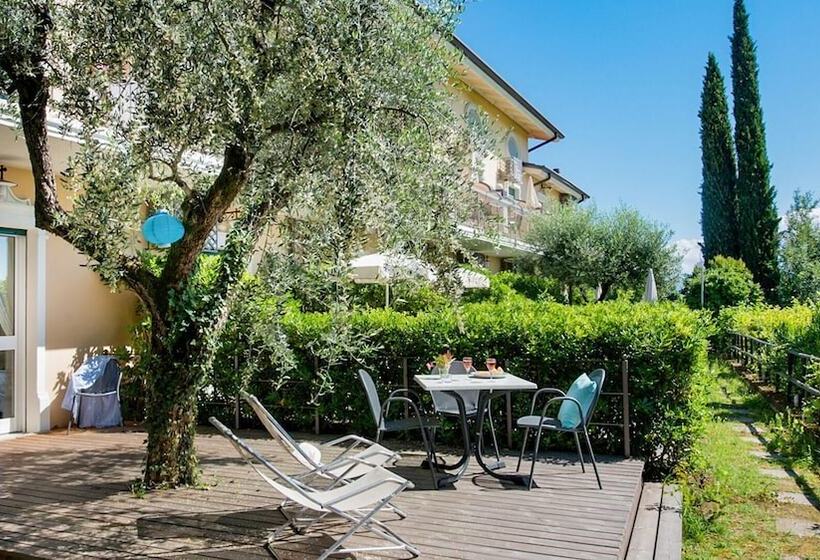 带1个卧室的豪华公寓, Park Residence Il Gabbiano