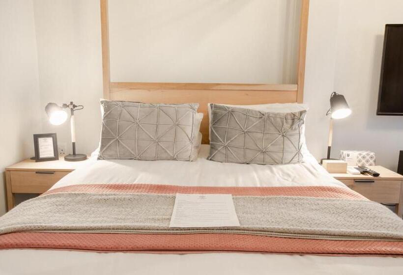 Quarto Estandar, Essenwood House