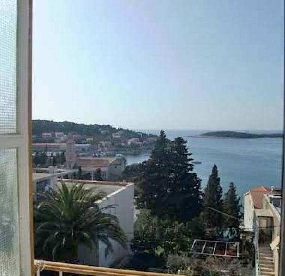 اتاق استاندارد با بالکن و چشم‌انداز دریا, Rooms Vinka Tudor
