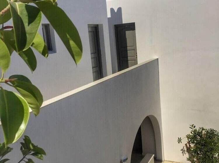 اتاق استاندارد, Naxos Harmony