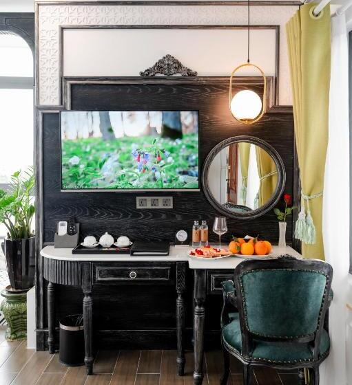 سوییت لوکس, Athena Hotel Quy Nhơn