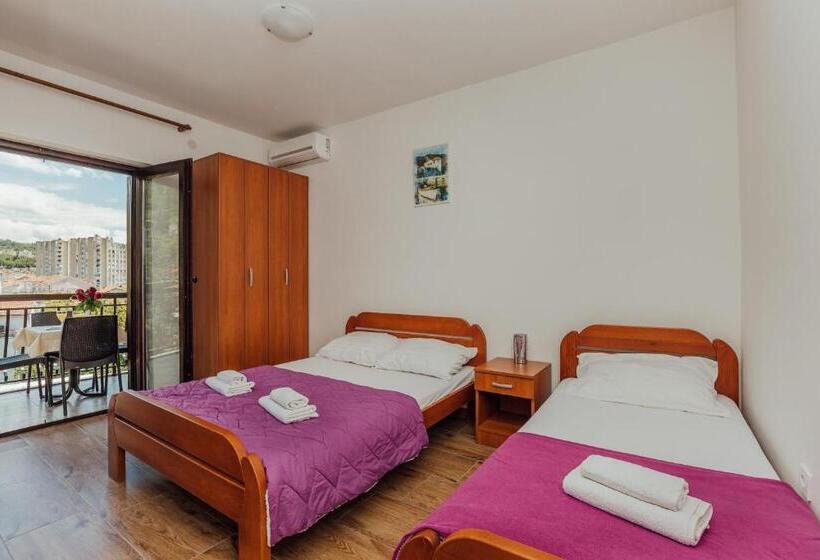 Triple Room Sea View, Apartments Bonaca Igalo