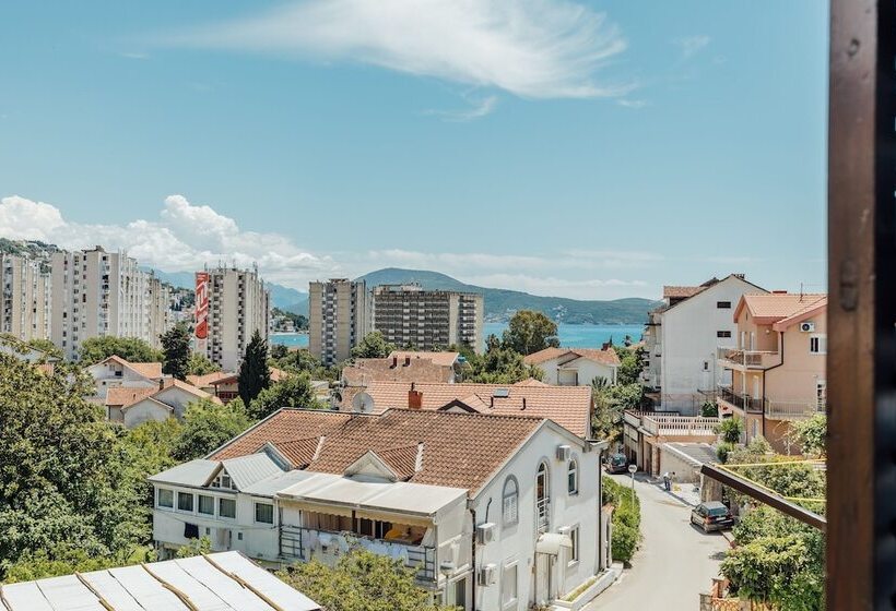 اتاق استاندارد با چشم‌انداز دریا, Apartments Bonaca Igalo