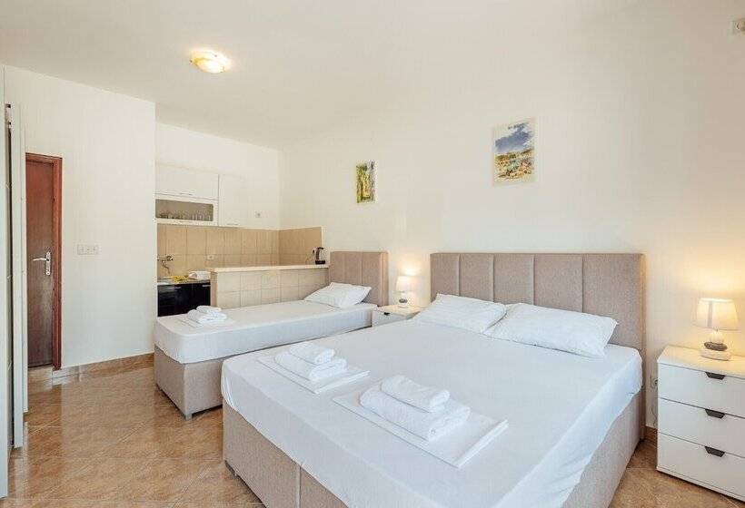 استودیو استاندارد با بالکن, Apartments Bonaca Igalo