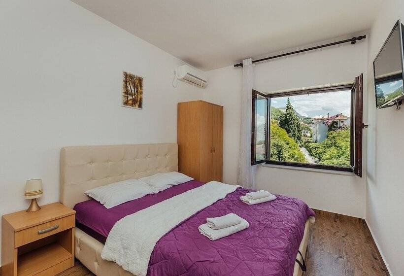 اتاق استاندارد با چشم‌انداز دریا, Apartments Bonaca Igalo