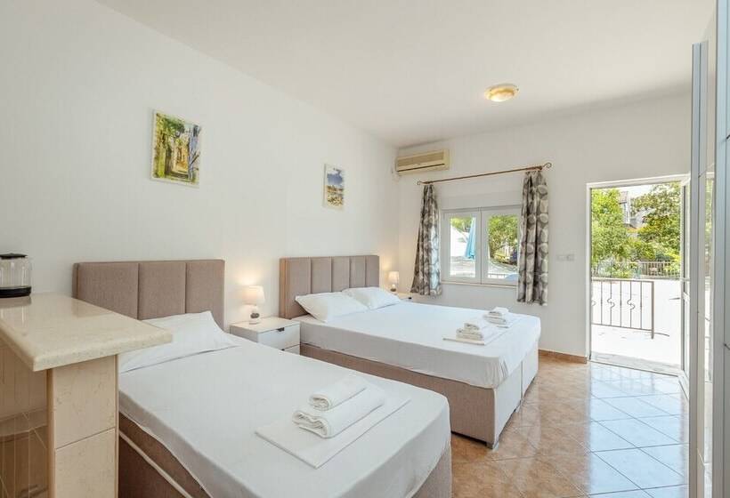 استودیو استاندارد با بالکن, Apartments Bonaca Igalo