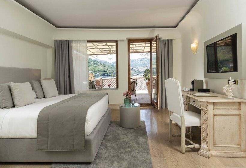 Трехместный Номер Deluxe Вид на Море, Atlantis Bay  Vretreats