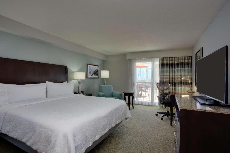 اتاق استاندارد با تخت بزرگ, Hilton Garden Inn Daytona Beach Oceanfront