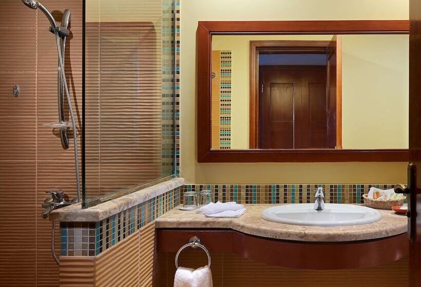 اتاق استاندارد با تخت بزرگ, Mosaique Beach Resort Taba Heights