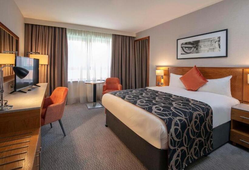 Номер Executive, The Crown London, Worldhotels Distinctive
