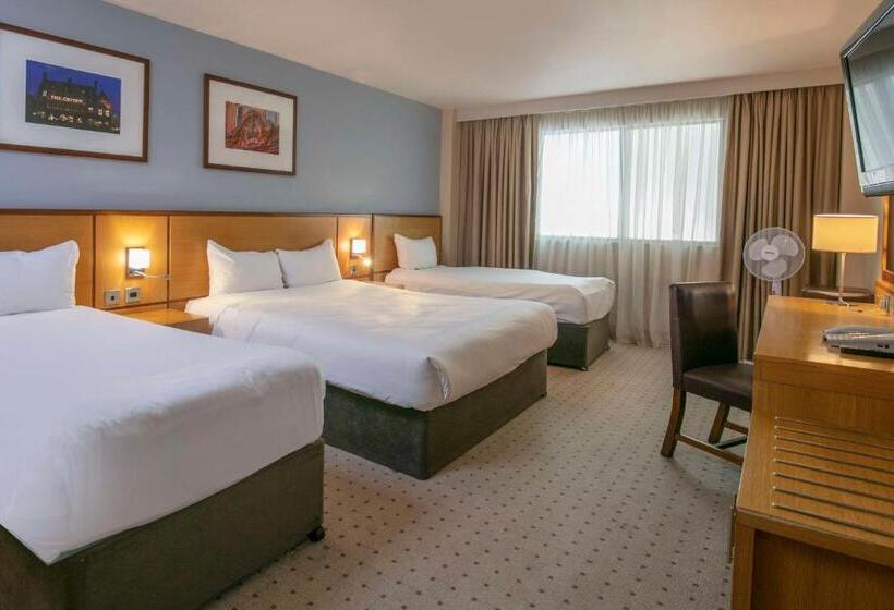 Семейный Номер, The Crown London, Worldhotels Distinctive