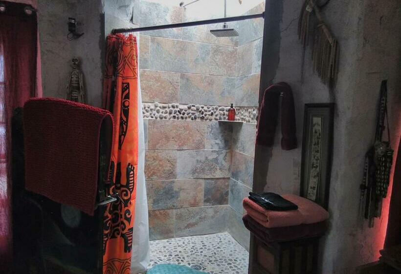 استودیوی استاندارد, La Loma Del Chivo Nabalom