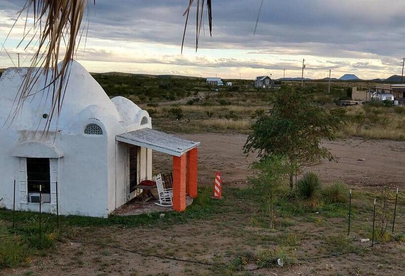 استودیوی استاندارد, La Loma Del Chivo Nabalom