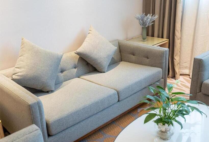 Люкс Повышенной Комфортности, Lavande Hotel Zhongshan Tanzhou