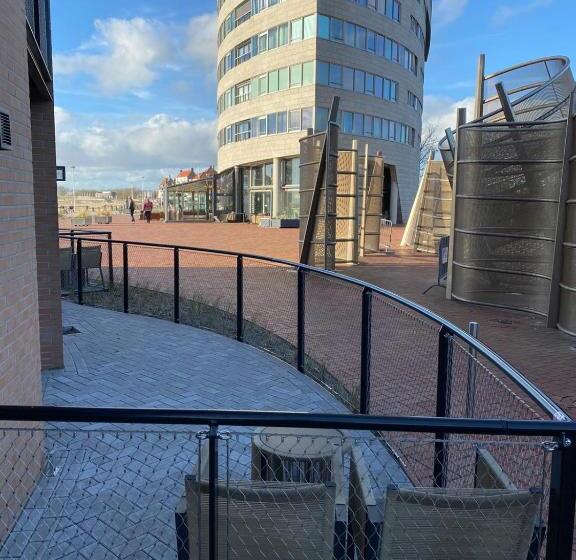 سوییت جونیور, Suites Boulevard 17