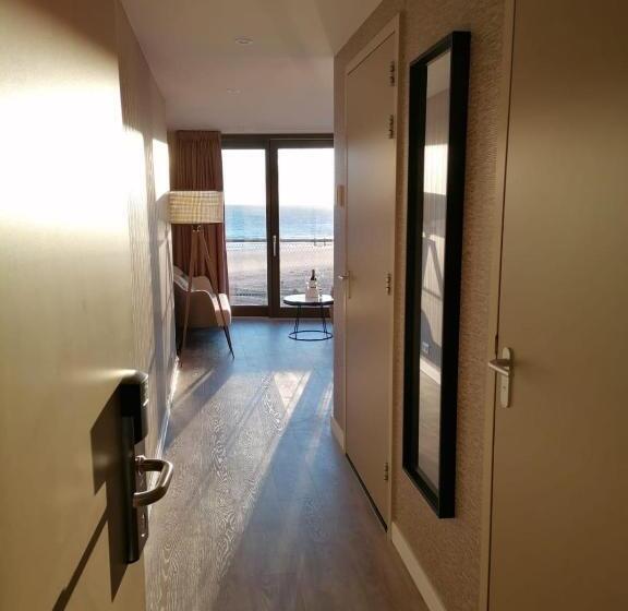 سوییت جونیور لوکس, Suites Boulevard 17