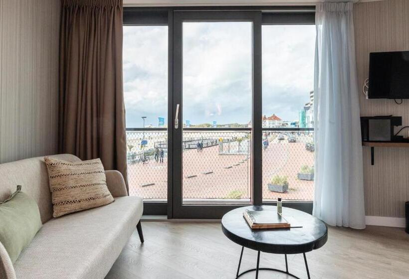 سوییت جونیور لوکس, Suites Boulevard 17