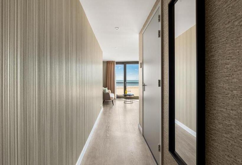 سوییت جونیور لوکس, Suites Boulevard 17