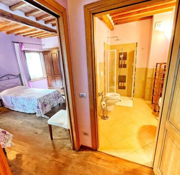 Quarto Triplo Comfort, Bed & Breakfast Montepulciano