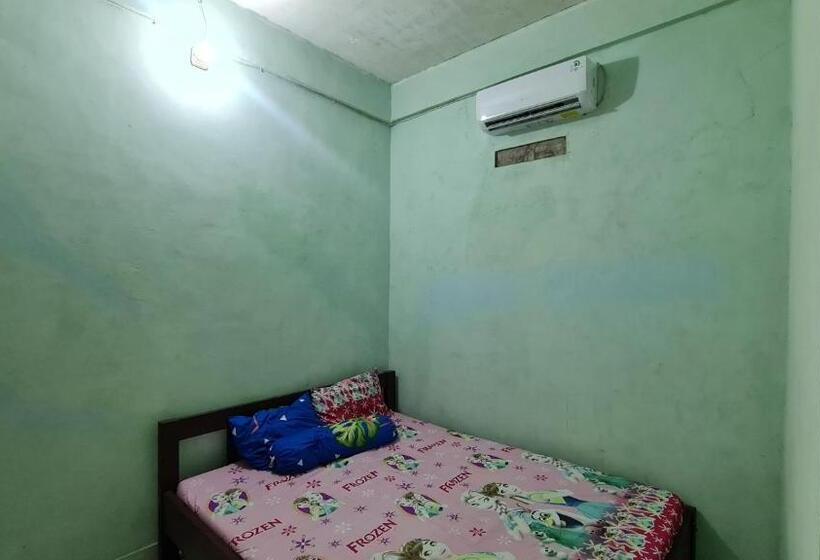 Номер Стандарт, Spot On 93020 Rumah Singgah Ganjuran