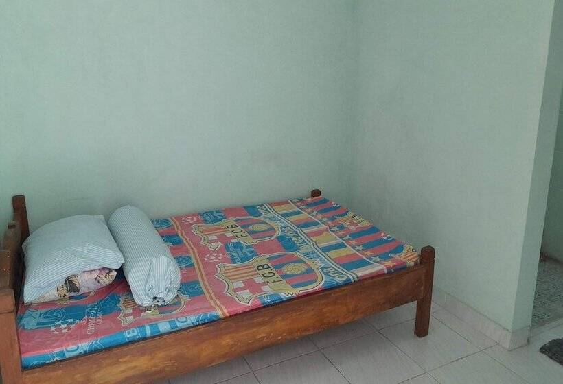 Номер Стандарт, Spot On 93020 Rumah Singgah Ganjuran