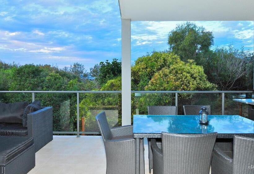 침실 3개 아파트, Loka Santi 10   Beachfront Unit