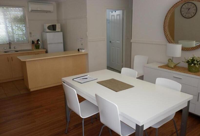 آپارتمان 2 خوابه, Oceana Holiday Units