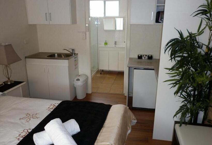 استودیوی استاندارد, Oceana Holiday Units