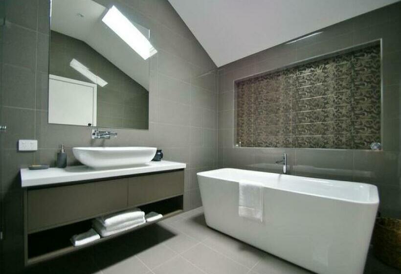 Дом 2 Спальни, Pomegranate Guest House