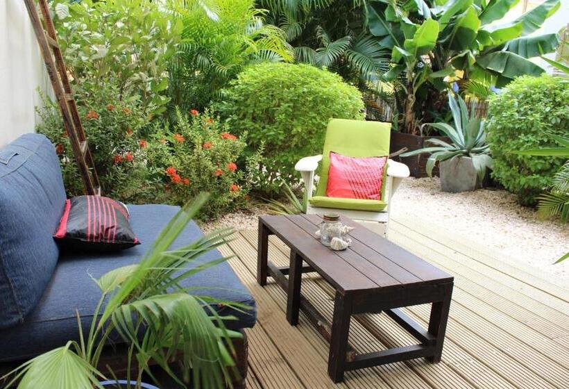 إستوديو قياسى مطلّ علي الحديقة, Casa Mantana Bonaire