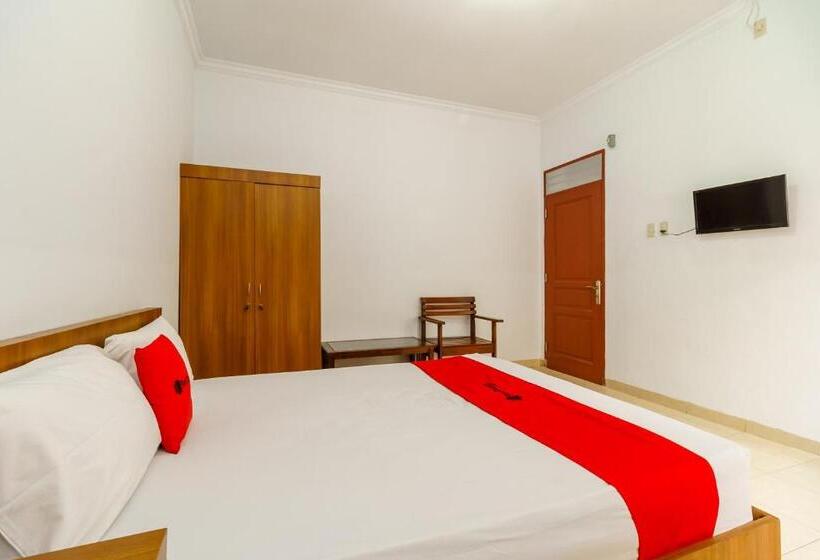 Номер Deluxe, Reddoorz Syariah@jalan Dr Mansyur Medan
