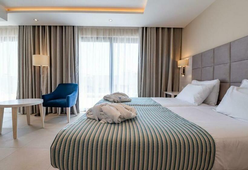 اتاق لوکس با بالکن, Maritim Antonine Hotel & Spa