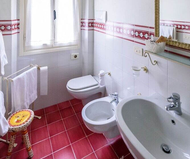 スタンダードルーム, La Locanda Del Povero Diavolo