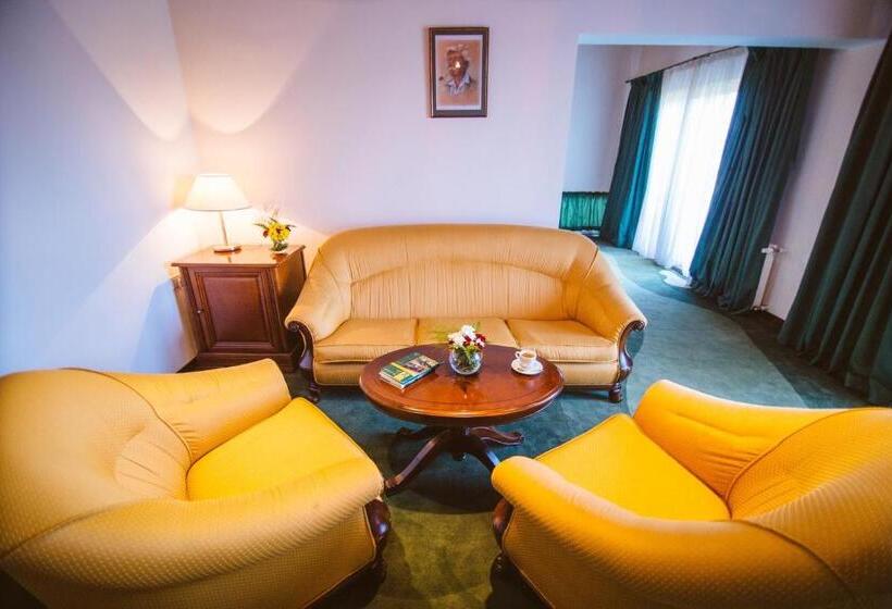 스위트, Golf Hotel Pianu