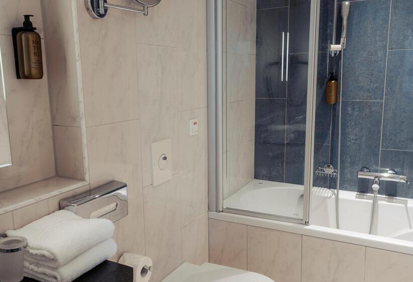 اتاق لوکس, Austria Trend Hotel Ljubljana