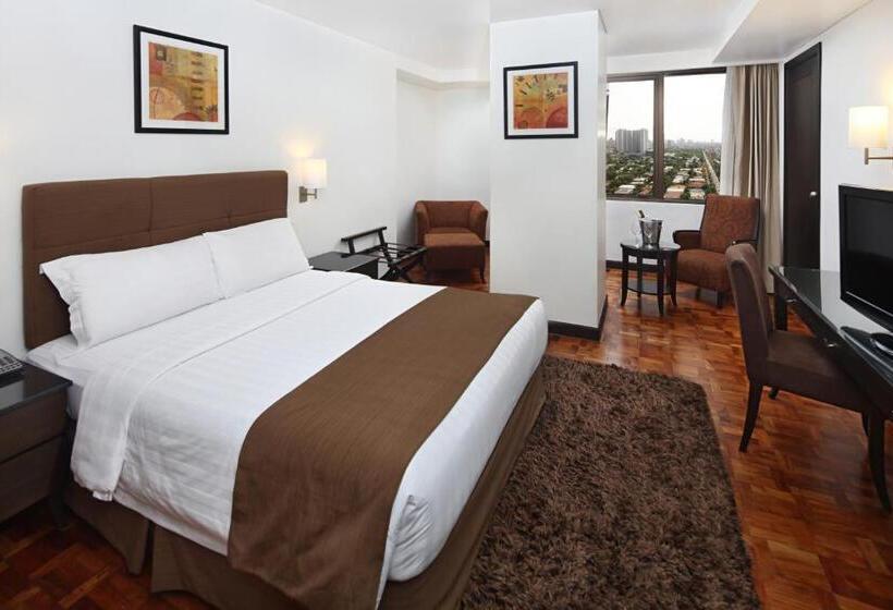 Номер Deluxe, City Garden Hotel Makati